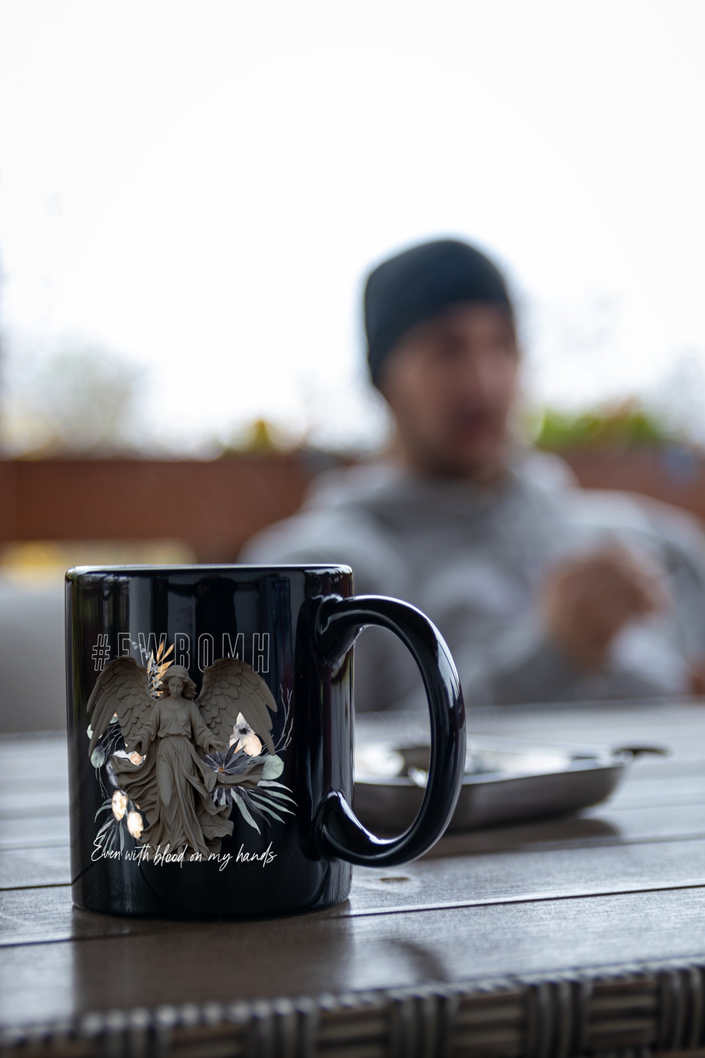 EWBOMH Black Glossy Mug
